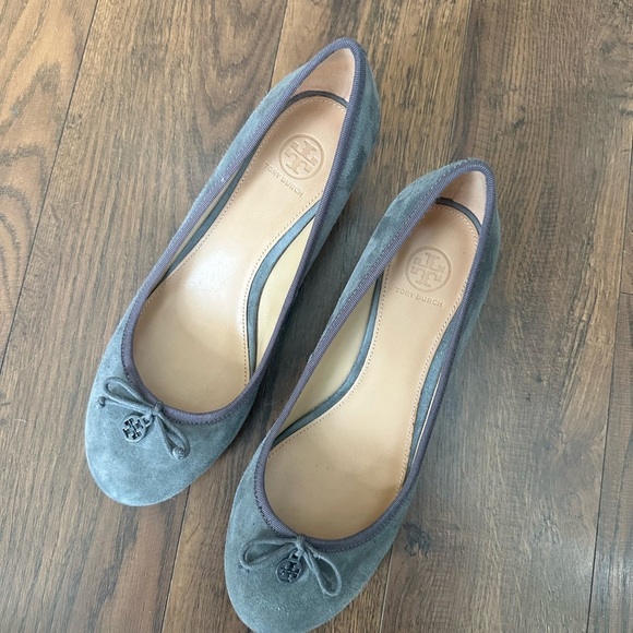 Tory Burch Soho “Chelsea” Suede Wedges - Picture 1 of 3